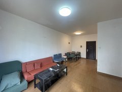 西双版纳景洪龙舟广场咏江苑 简单装修 南北通透 家具家电齐全 阳光充足出租房源真实图片