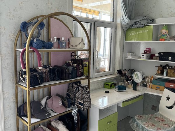 长治潞州八一广场金浩翰城长治二院 长治一中  南街 金豪翰城精装三居