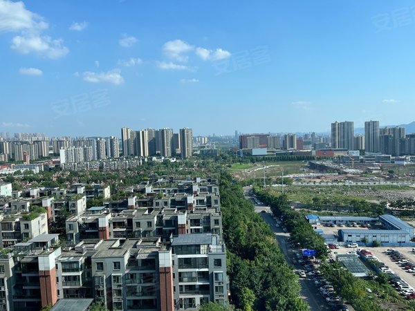 重庆渝北礼嘉龙湖星图礼嘉6号线租房,两房,看公园出租房源真实图片