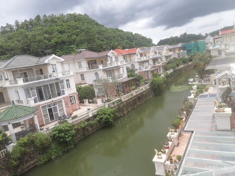 新行政中心 交通便捷 超低密度 商圈成熟 南向采光好,三正半山豪苑