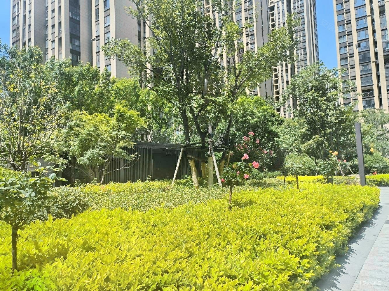 兴隆臻园3室2厅1卫89㎡东南115万