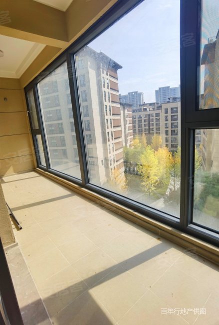 中南樾府电梯房满五南向采光好临地铁双卫生间