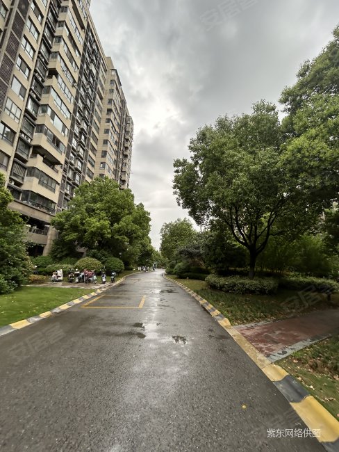 上下两层 带挑高 可看仙林湖公园,保利罗兰香谷二手房,330万,3室2厅,2