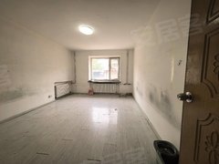 哈尔滨道里中央大街经纬113附近 临街二楼 三室一厅 适合辅导班  工作室出租房源真实图片