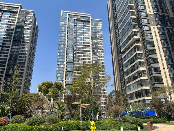 【多图】俊发龙泉俊园,北市区租房,三室两厅一卫 精装修带少部分家具