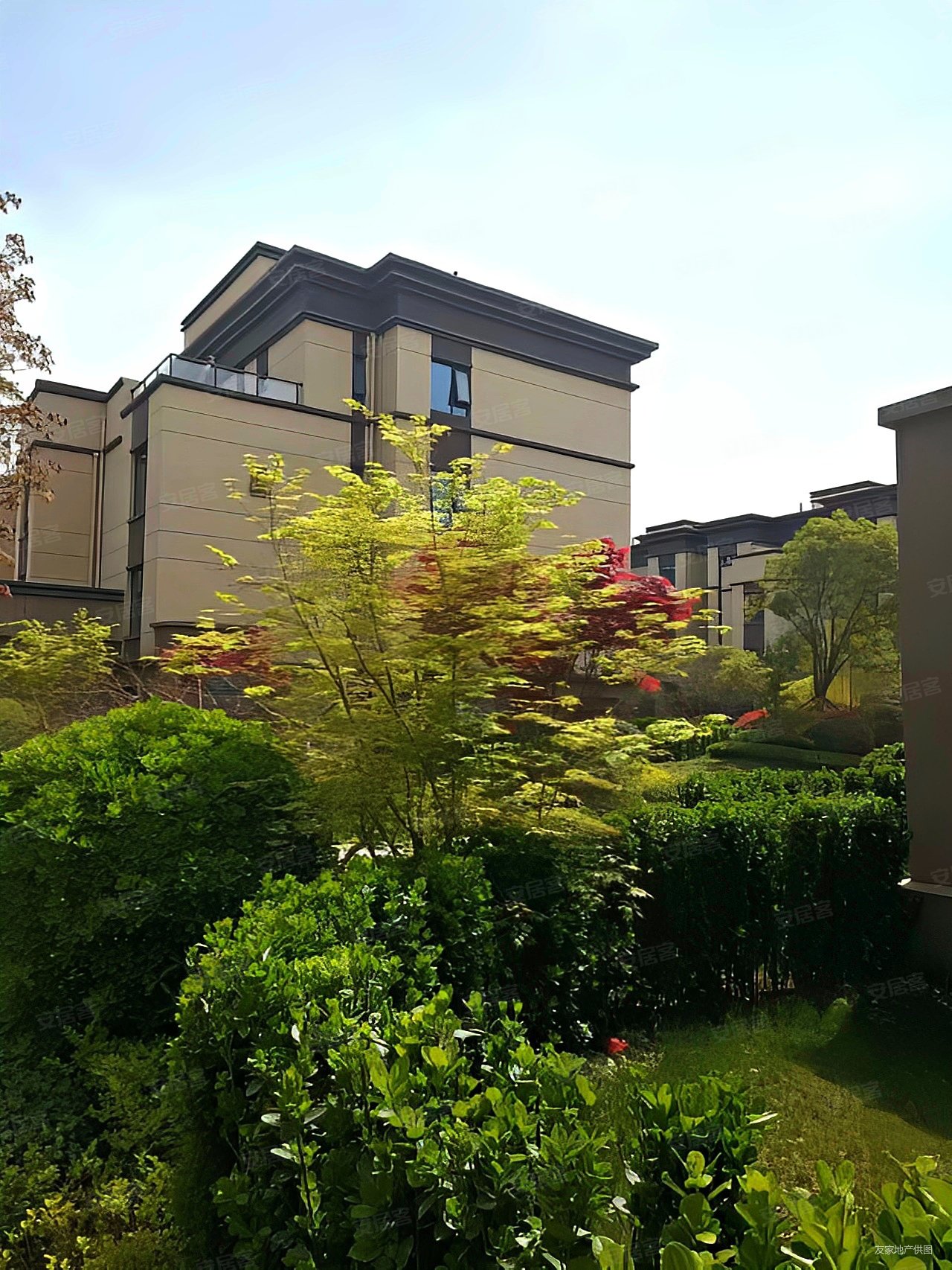 70年产权支持公积金,下叠别墅曲江东浐河旁,雁鸣湖居近地铁,中建锦绣