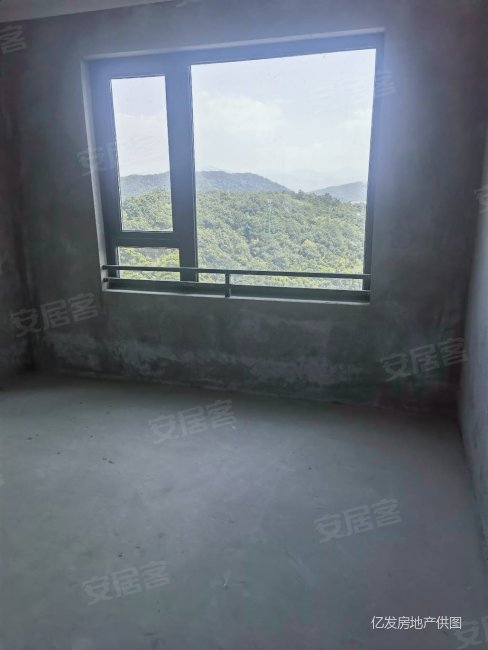 海风四季楼层好南北通透电梯房,商品房住宅.现房啊.
