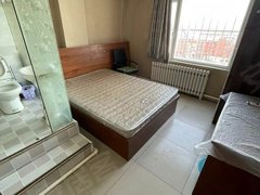 通辽科尔沁万达广场批发城 金叶广场附近 独立卫浴 干净 可月付可短租 押一付一出租房源真实图片