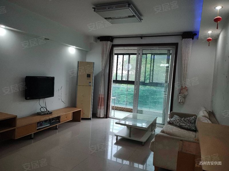 石湖华城楼层35三室两厅两卫116平普通住宅精装三房南北通