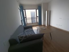镇江句容世茂花园中骏四季阳光,三房两厅两卫,精装修,拎包入住出租房源真实图片