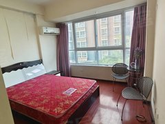 昭通昭阳昭阳城区配有空调！秀水康城精装温馨单身公寓！家具齐全！急租多套出租！出租房源真实图片