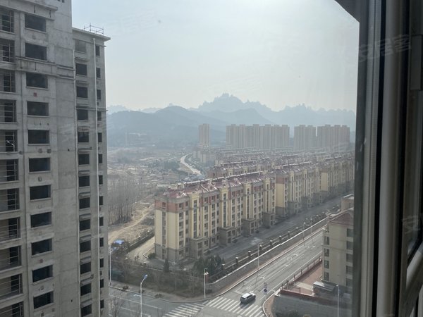 泰山海印象精装套三双卫家具家电齐全清滨附属医院大学,黄岛租房-青岛