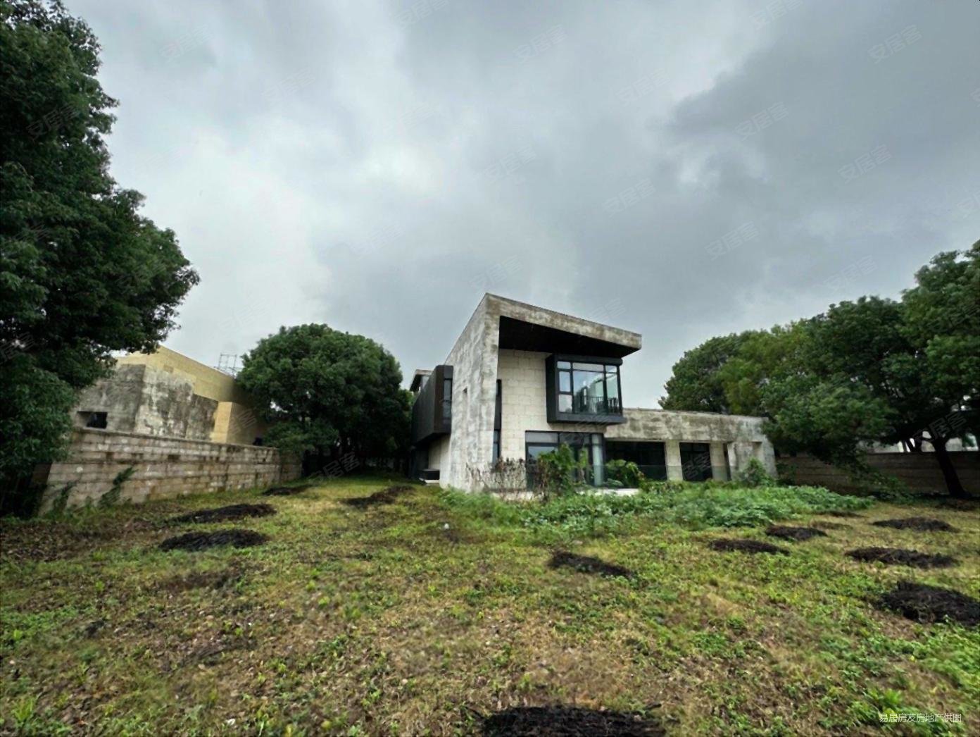 棠北临湖独栋带私人码头占地2300平花园1800平