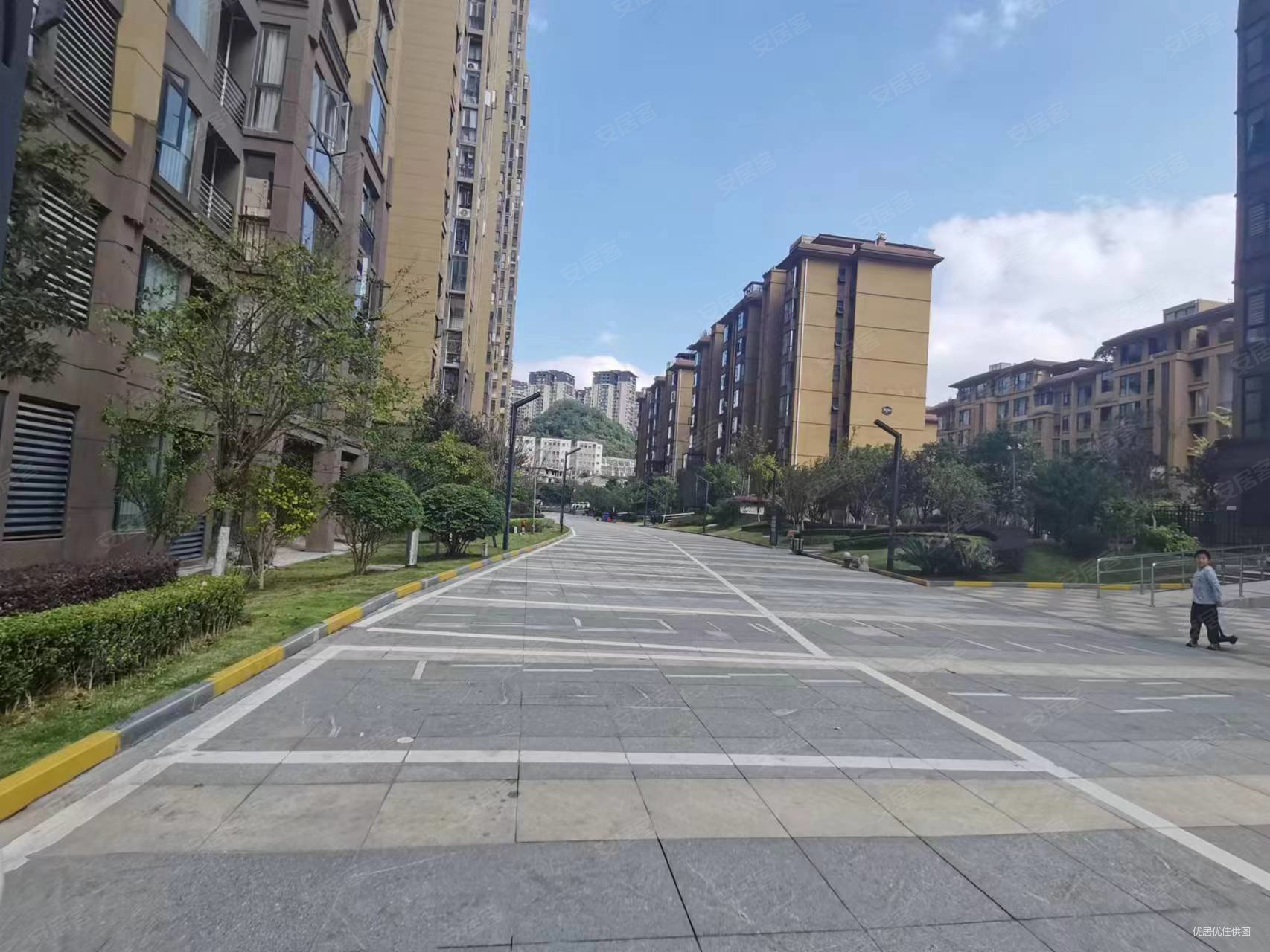 贵阳房产网>贵阳二手房>观山湖二手房>商贸城二手房>宇虹万花城北区>