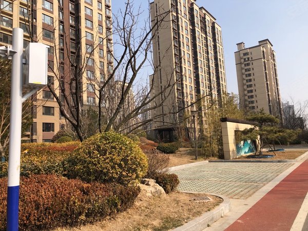 青岛黄岛隐珠中建锦绣城五期和园地铁口,锦绣城和园,幸孚茂商场旁