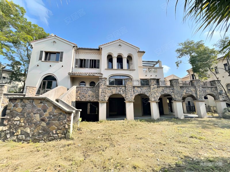 万科兰乔圣菲别墅