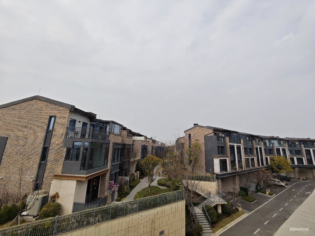 龙湖悠山郡千山新屿