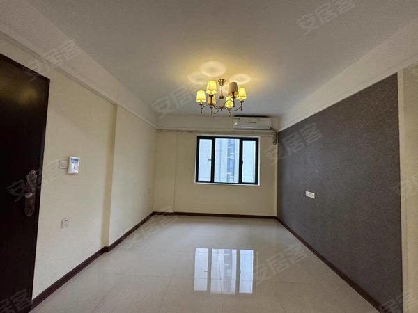 汕头澄海澄华街道中冠明珠出租~中冠华府,2房2,无配套,2400元,需要