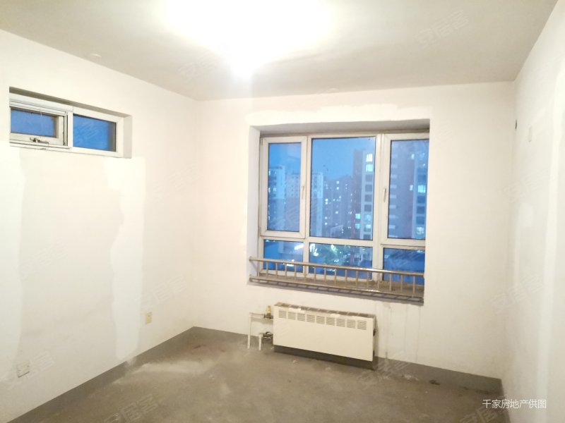 出售惠民园电梯房毛坯两室中层老本可贷款随时看