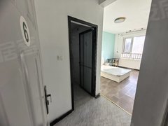 银川金凤森林公园电梯！女生带独卫 亲水北街万达中心 文化城森林公园附近天润府出租房源真实图片