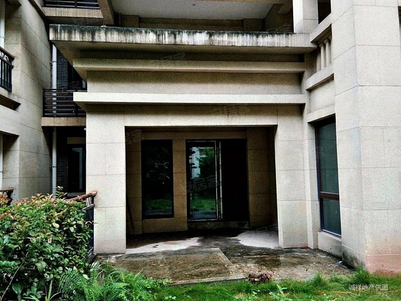 重庆房产网>重庆二手房>渝北二手房>农业园区二手房>隆鑫鸿府>