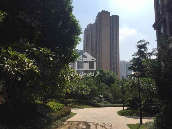 南宁青秀凤岭北荣和公园悦府荣和公园悦府4房2厅精装修4000元出租房源