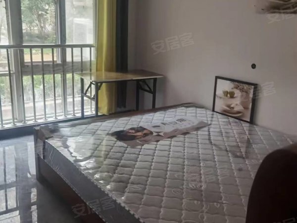 湖州吴兴西南新城七里亭佳苑无中介，七里亭佳苑单间独卫出租，有阳台，有电梯，拎包入住出租房源真实图片