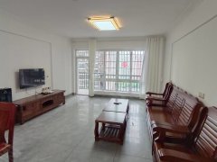 来宾兴宾兴宾城区金座，3房新装修未入住，1200一个月出租房源真实图片