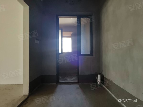 中国核建紫金一品(一期)3室2厅2卫117.13㎡南北145万