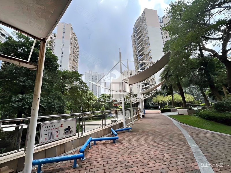 保利凤翔花园3房2厅226万