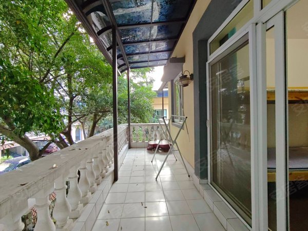 重庆渝北新牌坊锦绣山庄(别墅)锦绣山庄(别墅) 4室2厅3卫 精装修 配套