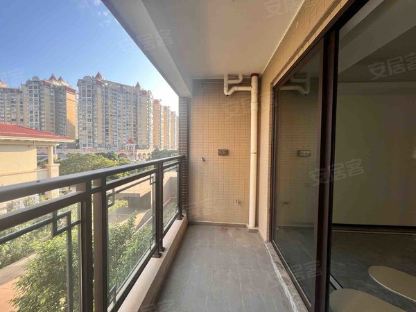 珠海斗门白藤头建发玺园建发玺园 3室2厅2卫 90平 精装修 电梯房出租