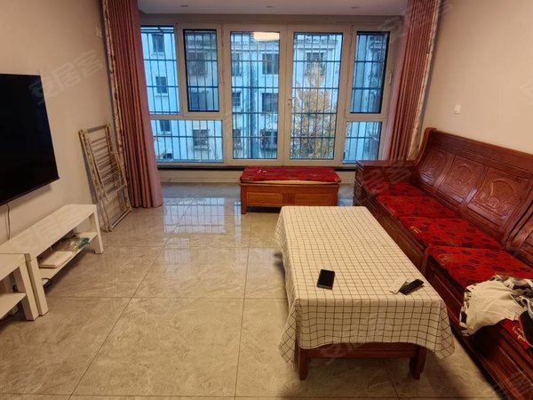 青岛李沧唐山路御景山庄御景山庄 100平南北通透套二厅 拎包入住2400