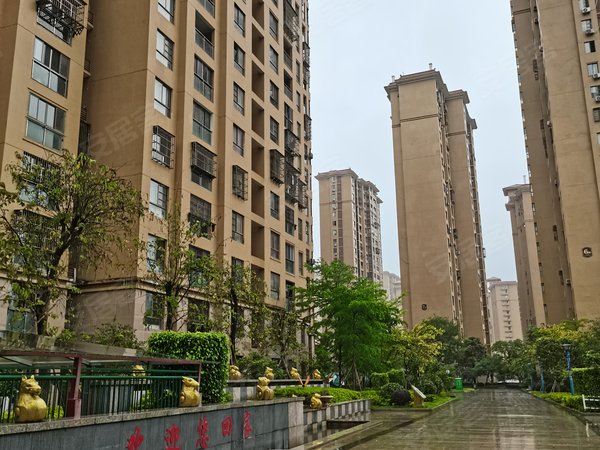 福州罗源罗源滨海新城罗祥苑永辉超市旁 3室2厅2卫 电梯房 配套齐全