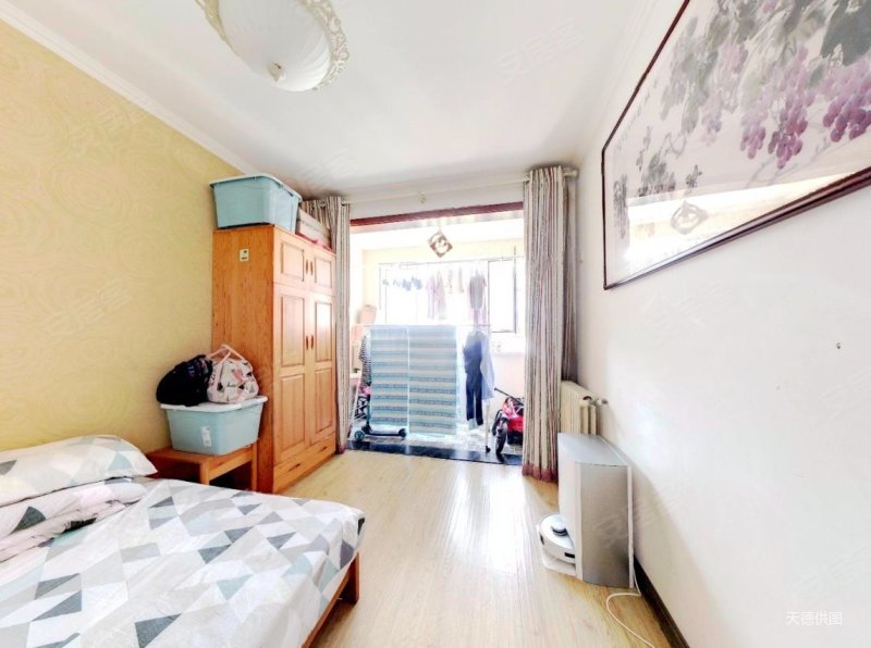 海枫雅居3室2厅2卫109㎡南北289万