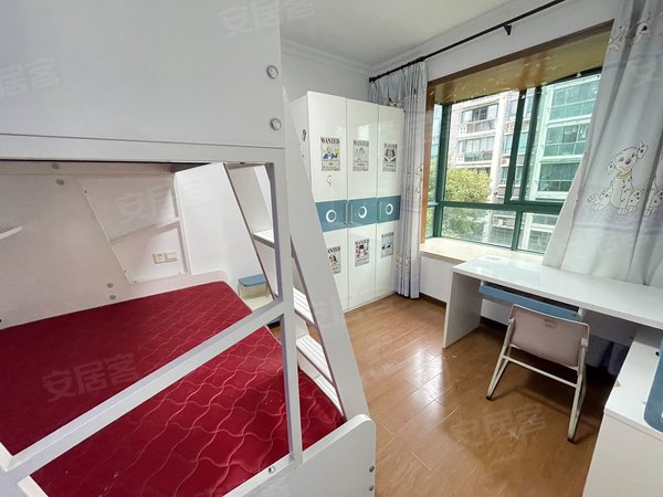 湖州安吉县递铺竹贤山庄竹贤山庄城中心住宅带车位，电梯3楼采光好，大阳台，干净卫生出租房源真实图片