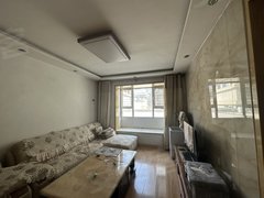 吕梁孝义城区城西碧桂园跟前,简装电梯两卧,家具家电齐全,拎包入住出租房源真实图片