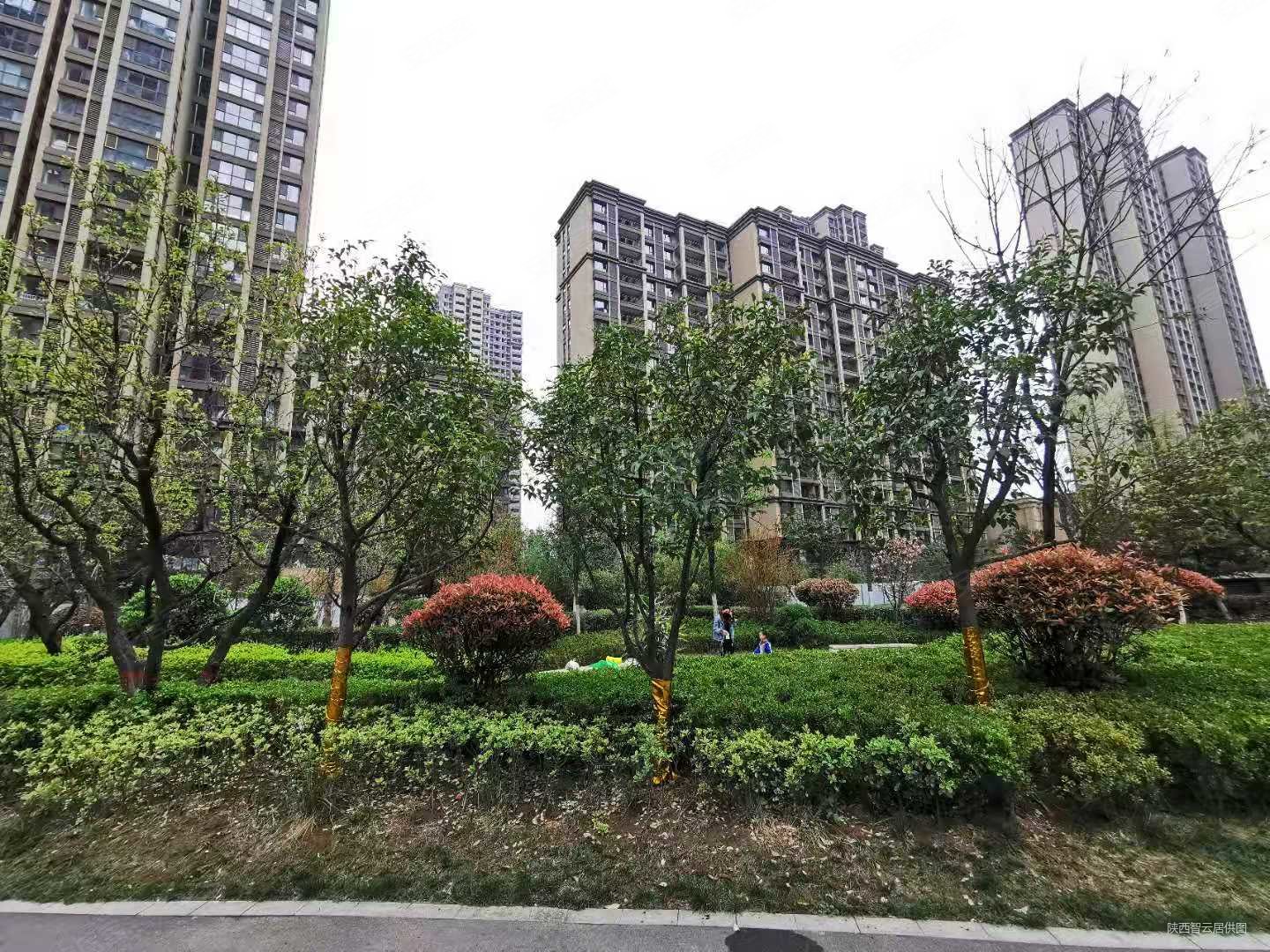 长安大学城精装修84平朝南悦美国际电梯房房东急置换