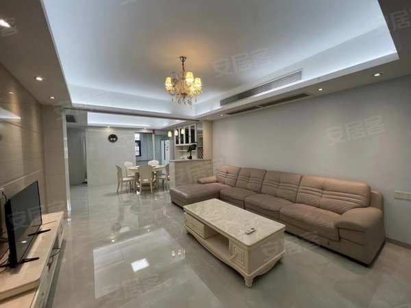 潮州湘桥潮枫路海博一品海博一品电梯8楼136平,3房2厅,高档装修,家电