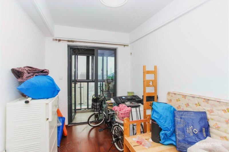 纽宾凯公园里 二环内,纽宾凯公园里二手房,198万,3室2厅,2卫,135.