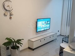 红河建水建水城区翰林街铁合金敞小区，两室一厅一厨一卫，带家具家电出租。出租房源真实图片