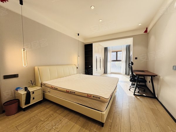 金华东阳横店南江壹号南江一号 轻原木奶油风 6500一月 免物业费出租房源真实图片