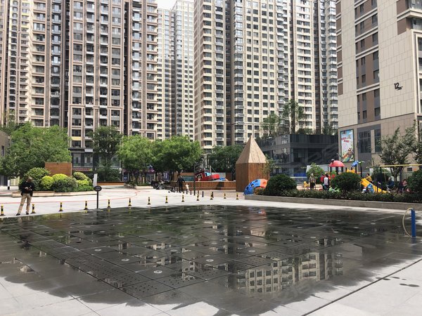 济南天桥堤口路南益名泉春晓东区新出!新出!急租小两室随时可看!