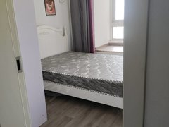 常州溧阳城中小区出行方便,周边配套设施齐全,小区环境优美,拎包入住出租房源真实图片