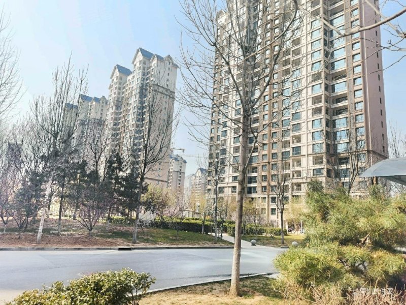 房本满2年,两梯三户精装修,天洲视界城3室2厅2卫急售!