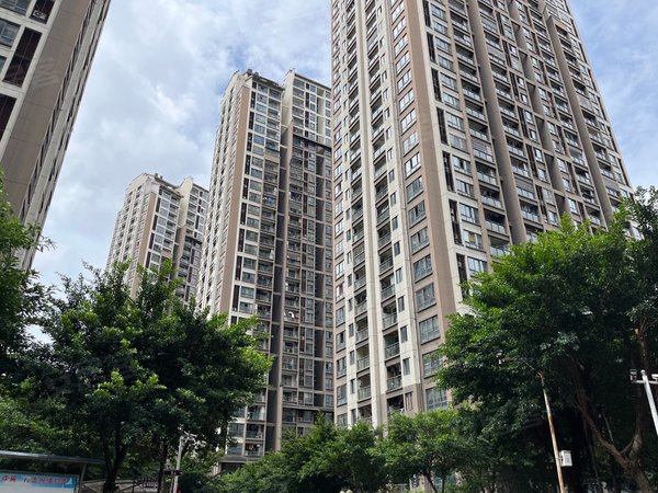 重庆长寿凤城街道寿城水岸(二期)寿城水岸精装电梯房 单间配套 可看