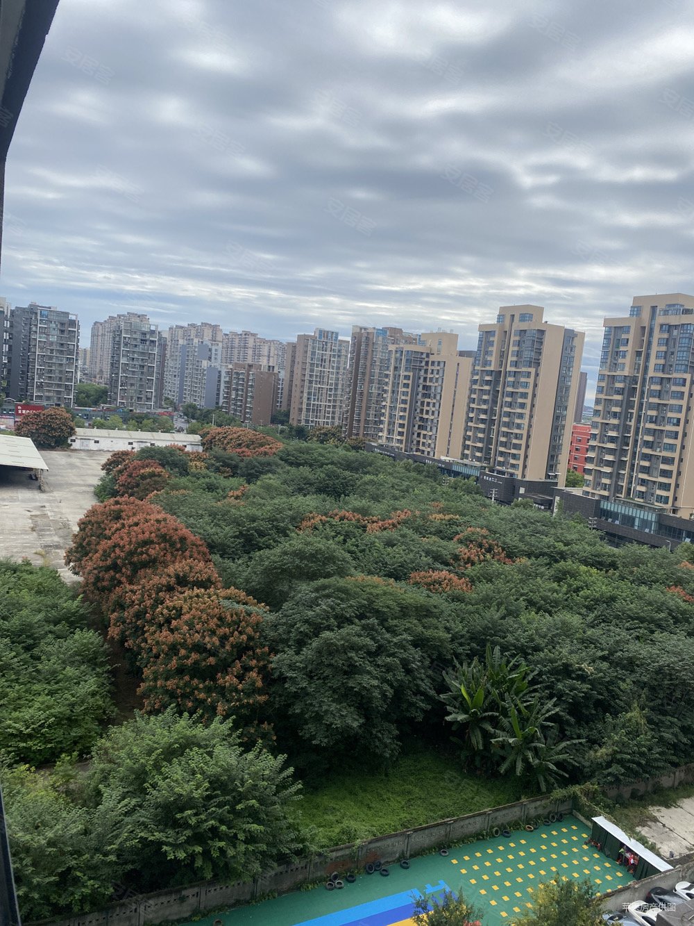 房子户型方正 装修精美,西城国际二手房,79万,3室2厅,2卫,95平米-绵阳