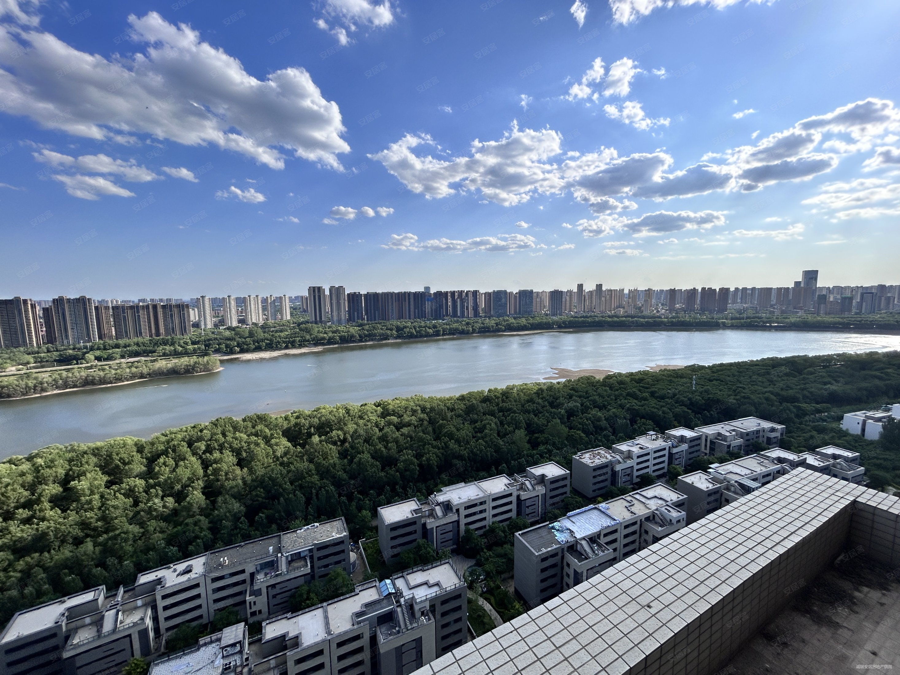 沈阳高端住宅空中别墅顶跃尚景新世界