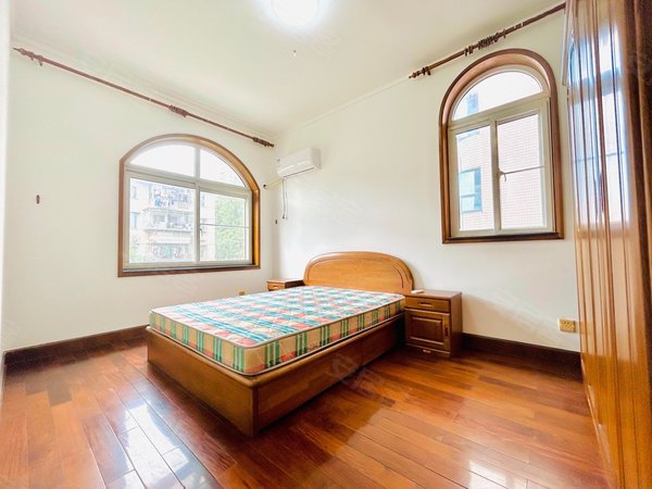 深圳南山华侨城锦绣公寓(南山)华侨城 急租4房 电梯房 停车方便免停车