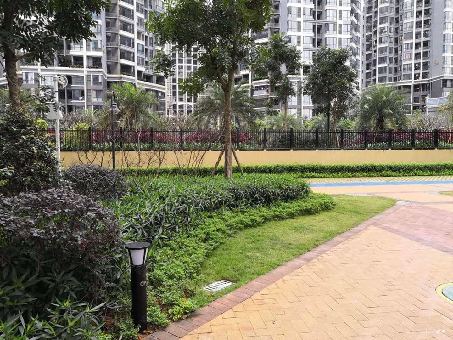 天誉花园4区 精装3房 急卖